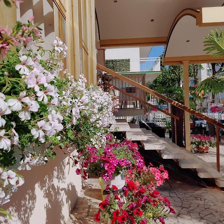 Hotel Mia Restaurant Airport Rimini Exterior photo